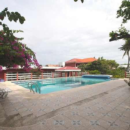 Oyo 853 Malapascua Beach And Dive Resort المظهر الخارجي الصورة